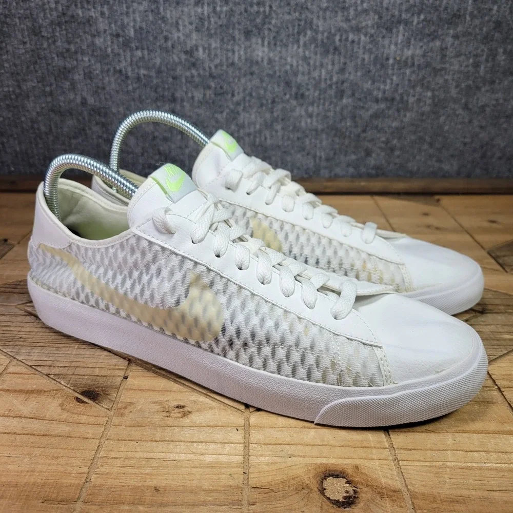 VTG Nike Tennis Classic AC 11.5 Mens Mesh Woven White‎ Gold 377812-113 Shoes